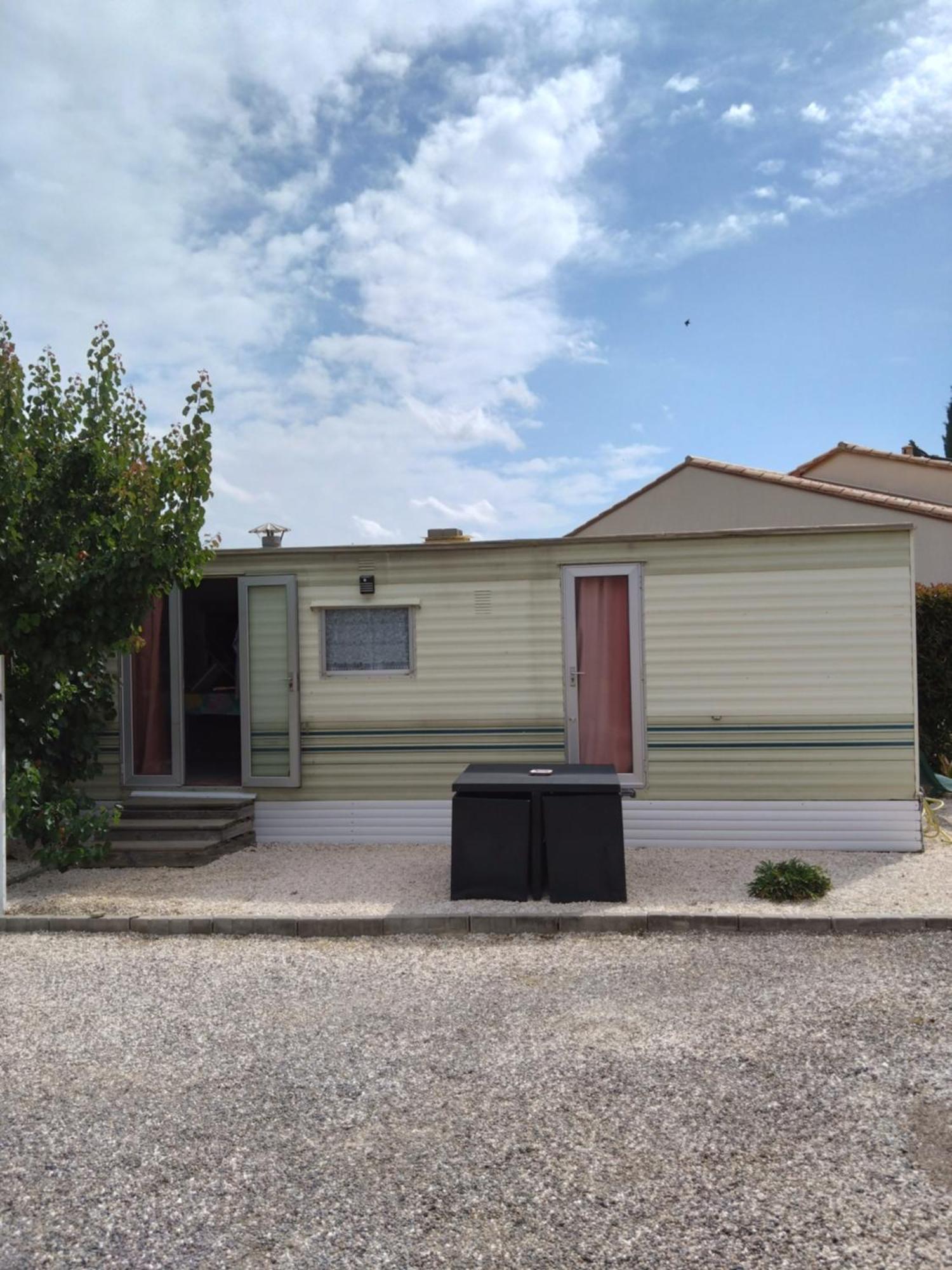 Mobilhome Catalan Nefiach Εξωτερικό φωτογραφία