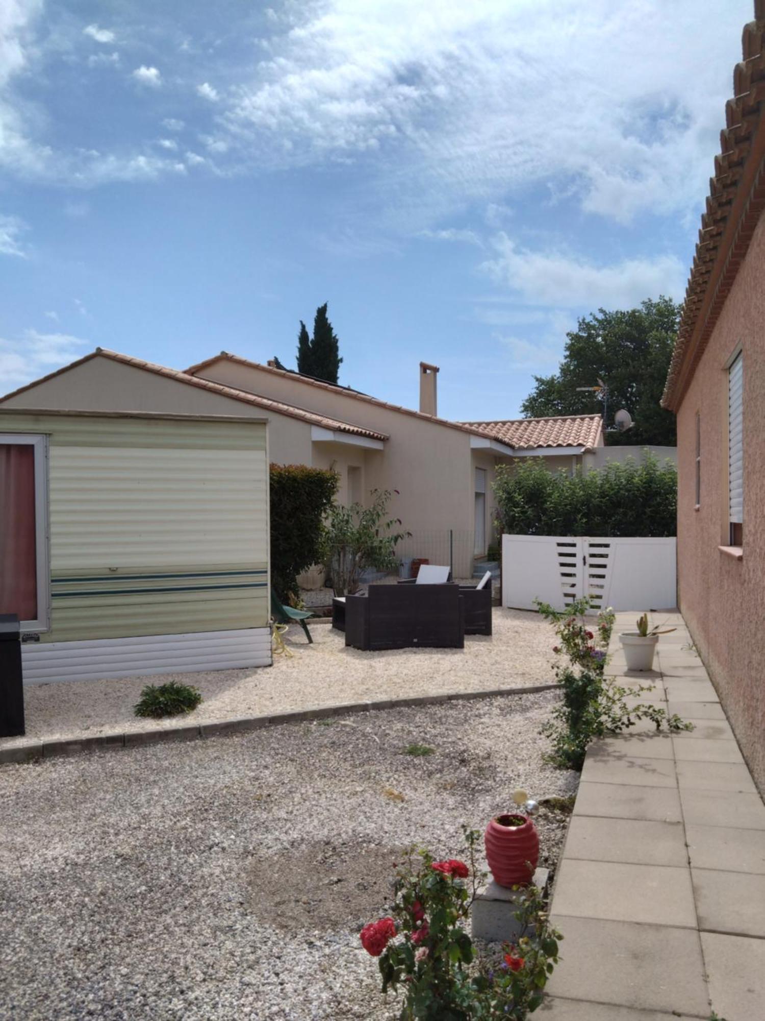Mobilhome Catalan Nefiach Εξωτερικό φωτογραφία